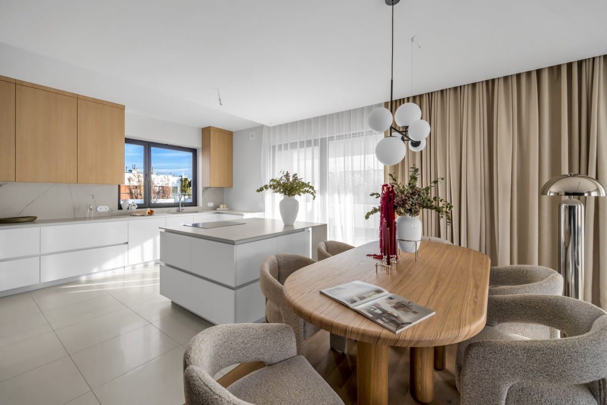 Mieszkanie 5 pokojowe na Sprzedaż