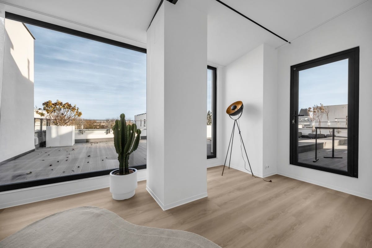 Mieszkanie 5 pokojowe na Sprzedaż