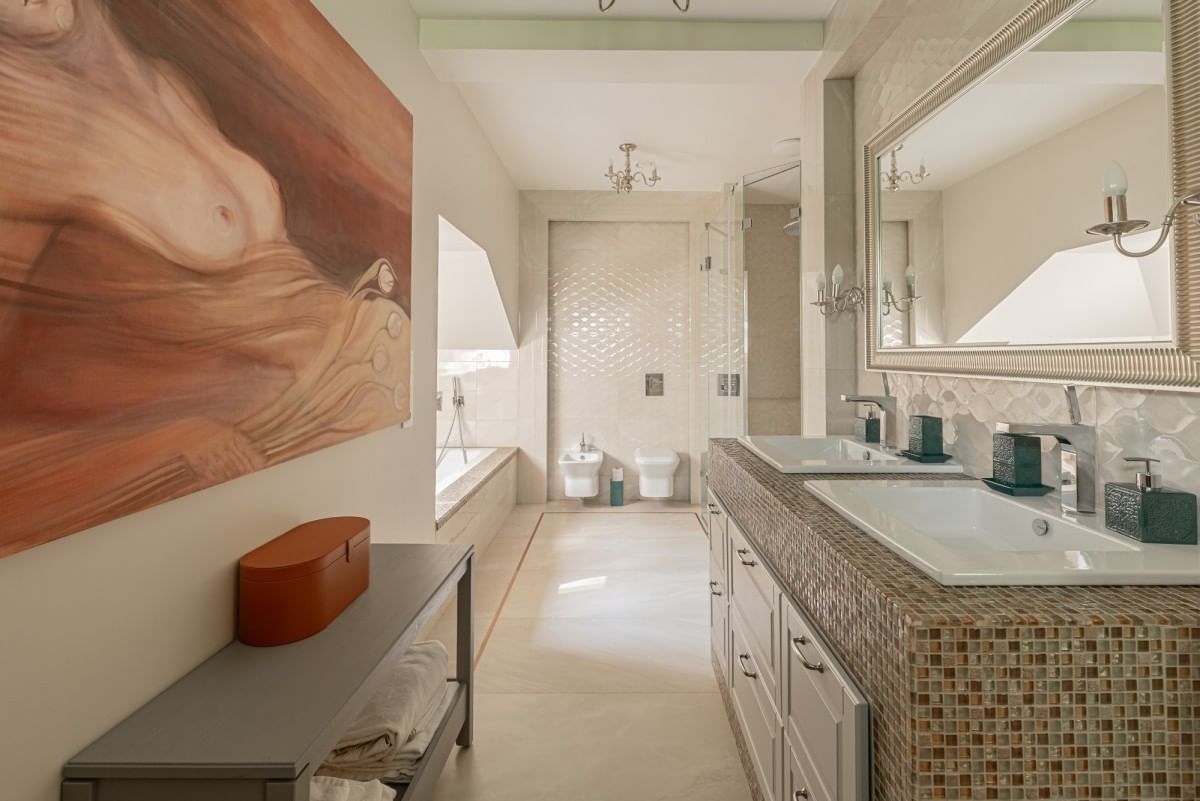 Dom 9 pokojowe na Sprzedaż