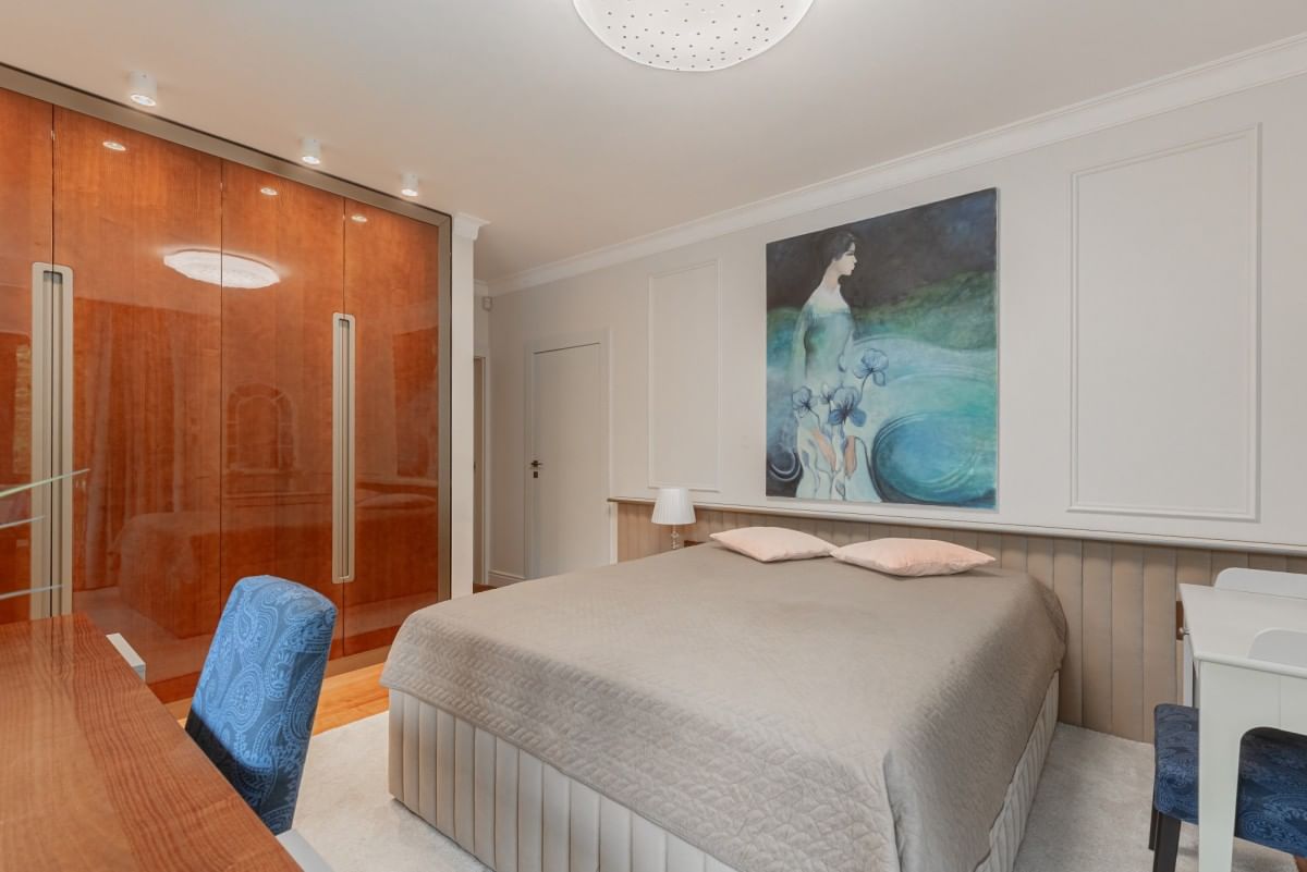 Dom 9 pokojowe na Sprzedaż