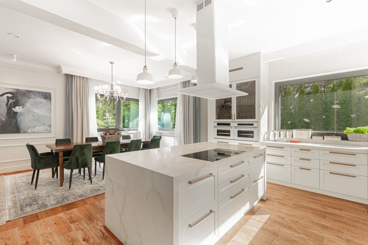 Dom 9 pokojowe na Sprzedaż