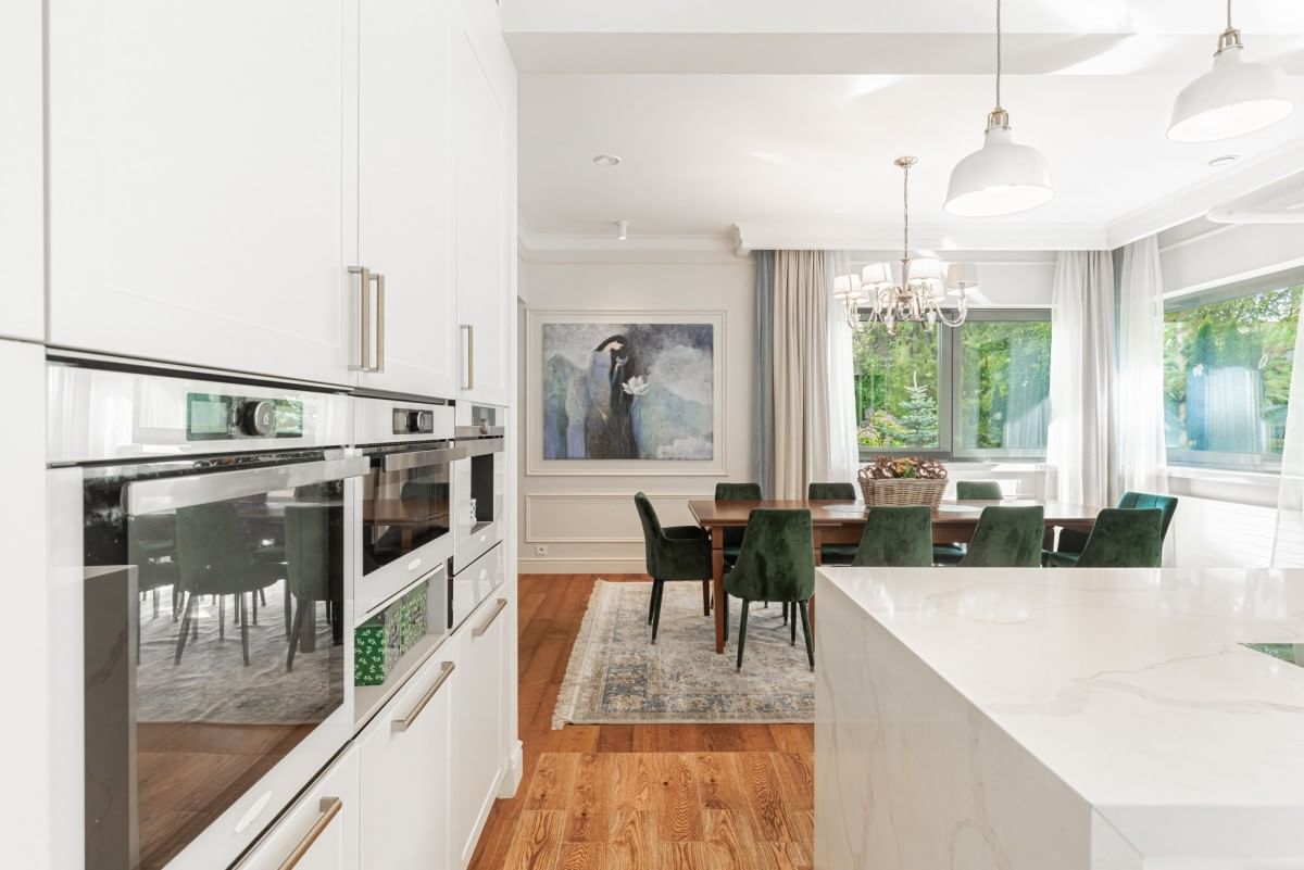 Dom 9 pokojowe na Sprzedaż