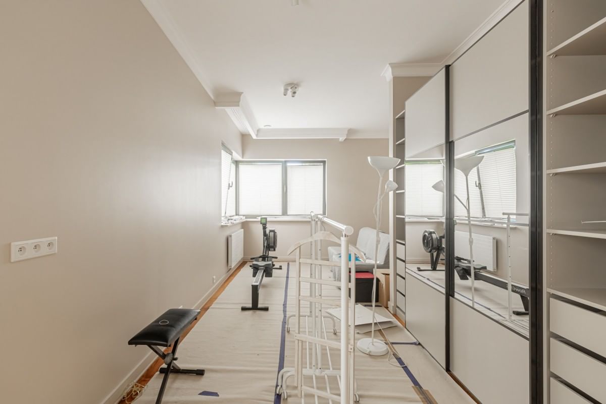 Dom 9 pokojowe na Sprzedaż