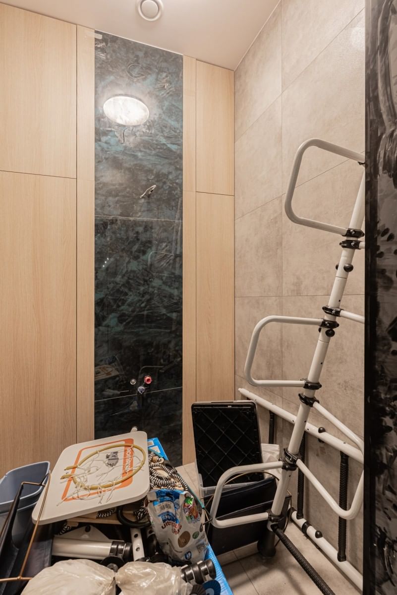 Dom 9 pokojowe na Sprzedaż