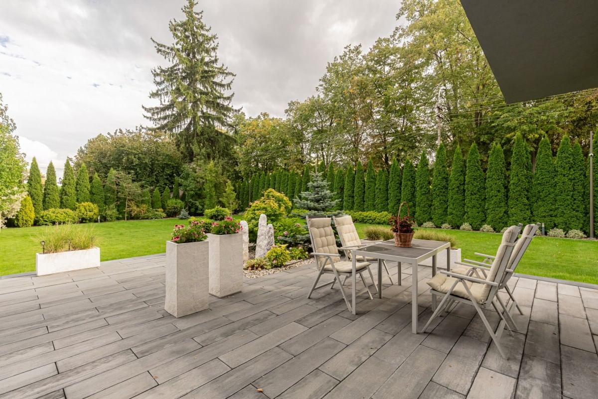 Dom 9 pokojowe na Sprzedaż