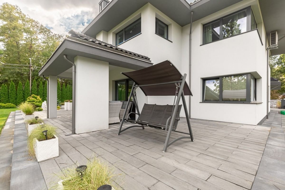 Dom 9 pokojowe na Sprzedaż