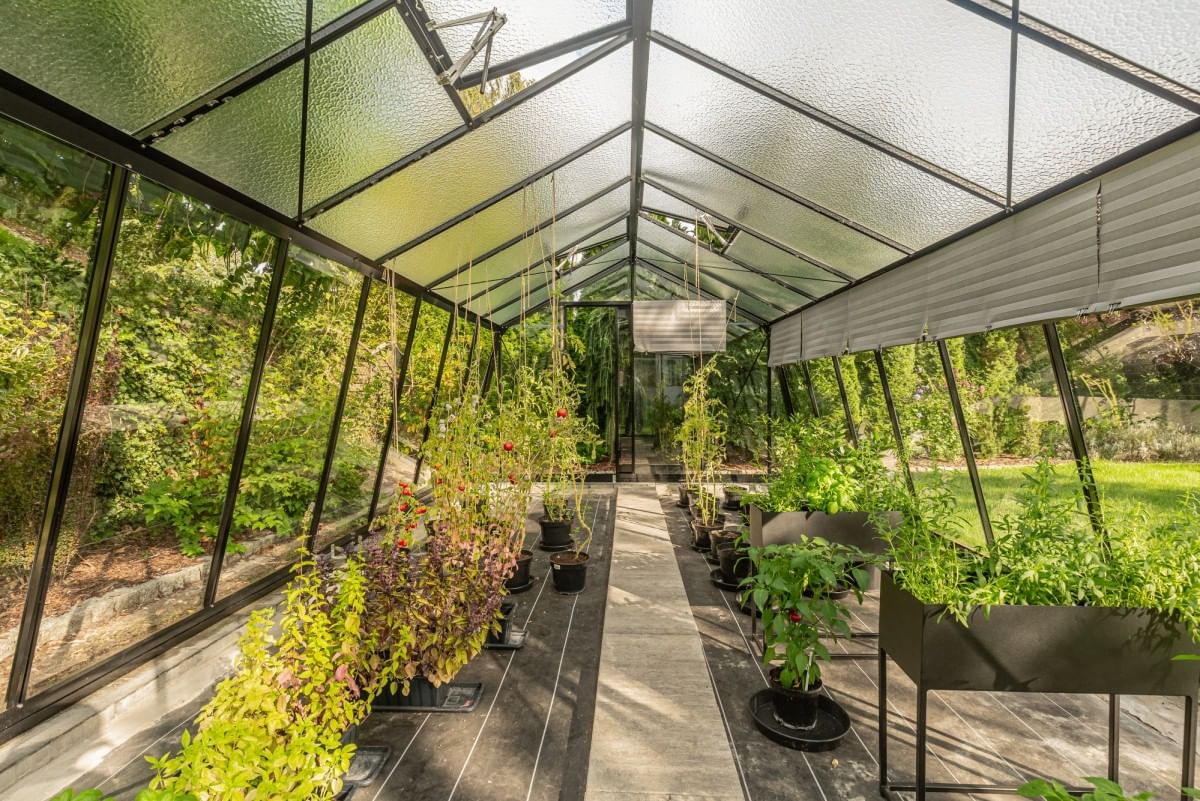 Dom 9 pokojowe na Sprzedaż