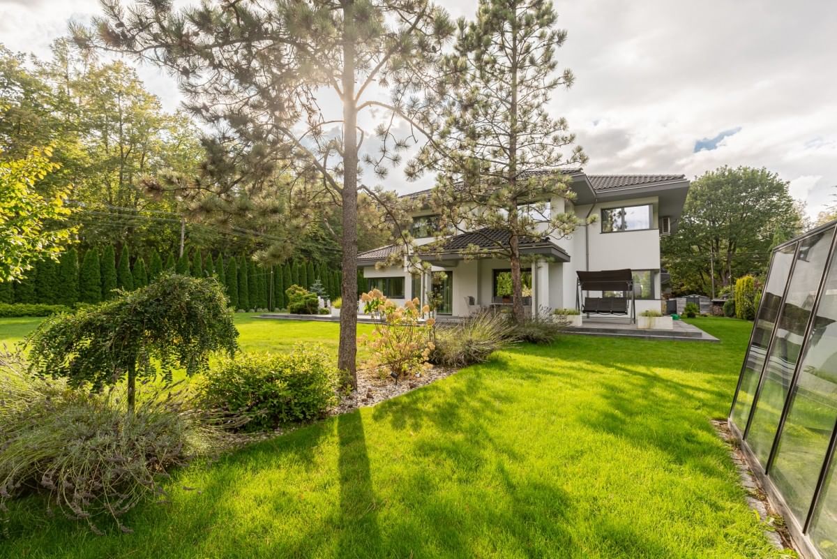 Dom 9 pokojowe na Sprzedaż