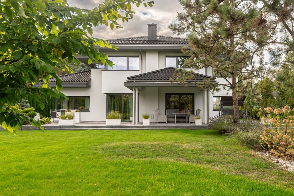 Dom 9 pokojowe na Sprzedaż