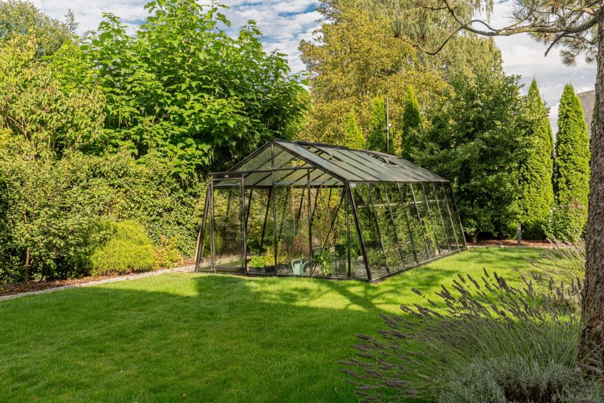 Dom 9 pokojowe na Sprzedaż