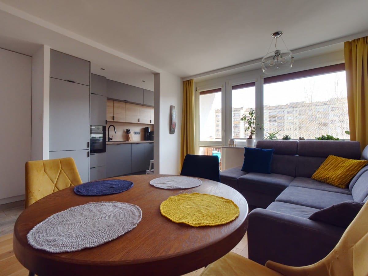 Mieszkanie 3 pokojowe na Sprzedaż