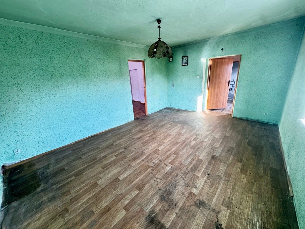 Dom 4 pokojowe na Sprzedaż