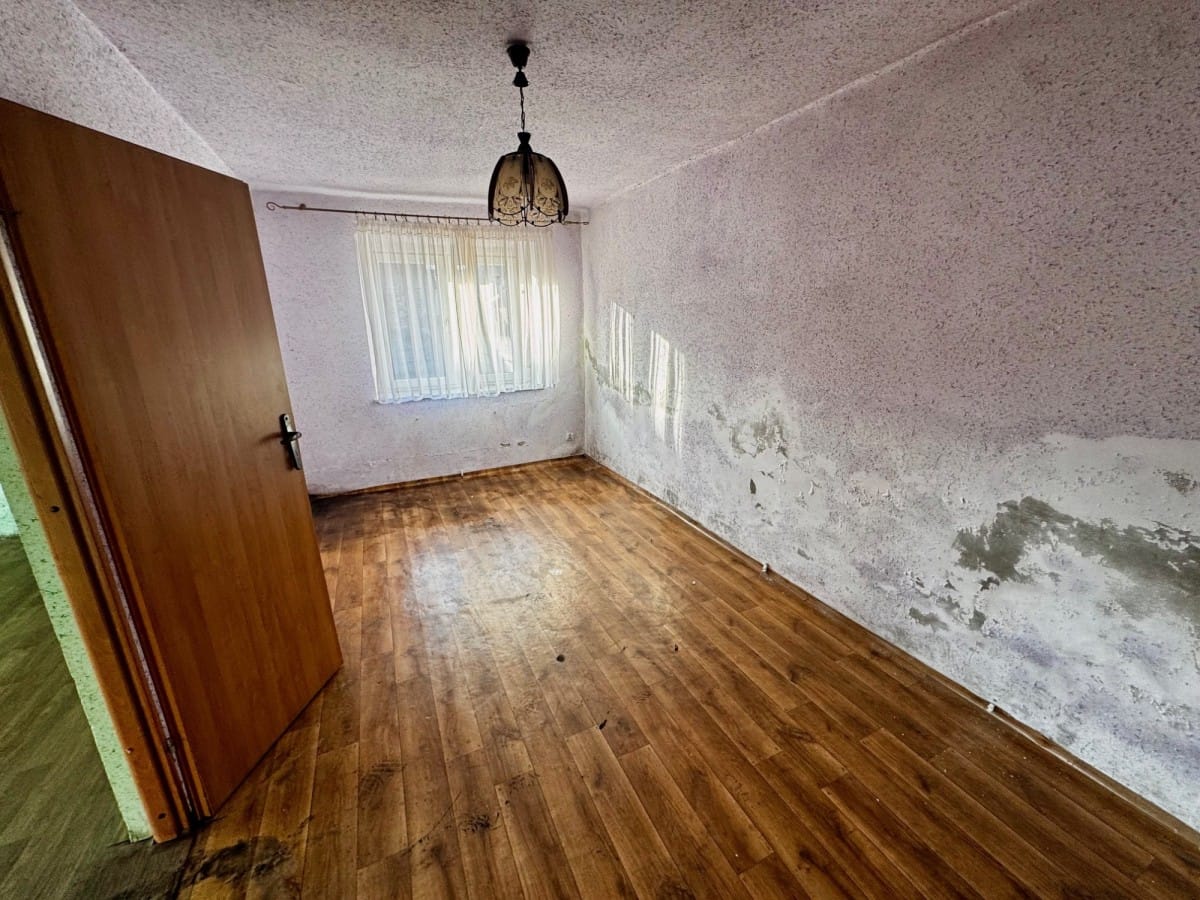 Dom 4 pokojowe na Sprzedaż