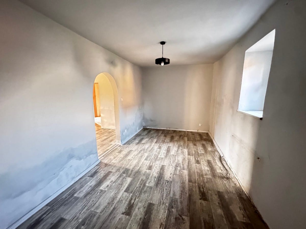 Dom 4 pokojowe na Sprzedaż