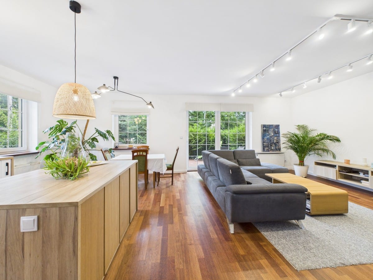 Dom 6 pokojowe na Sprzedaż