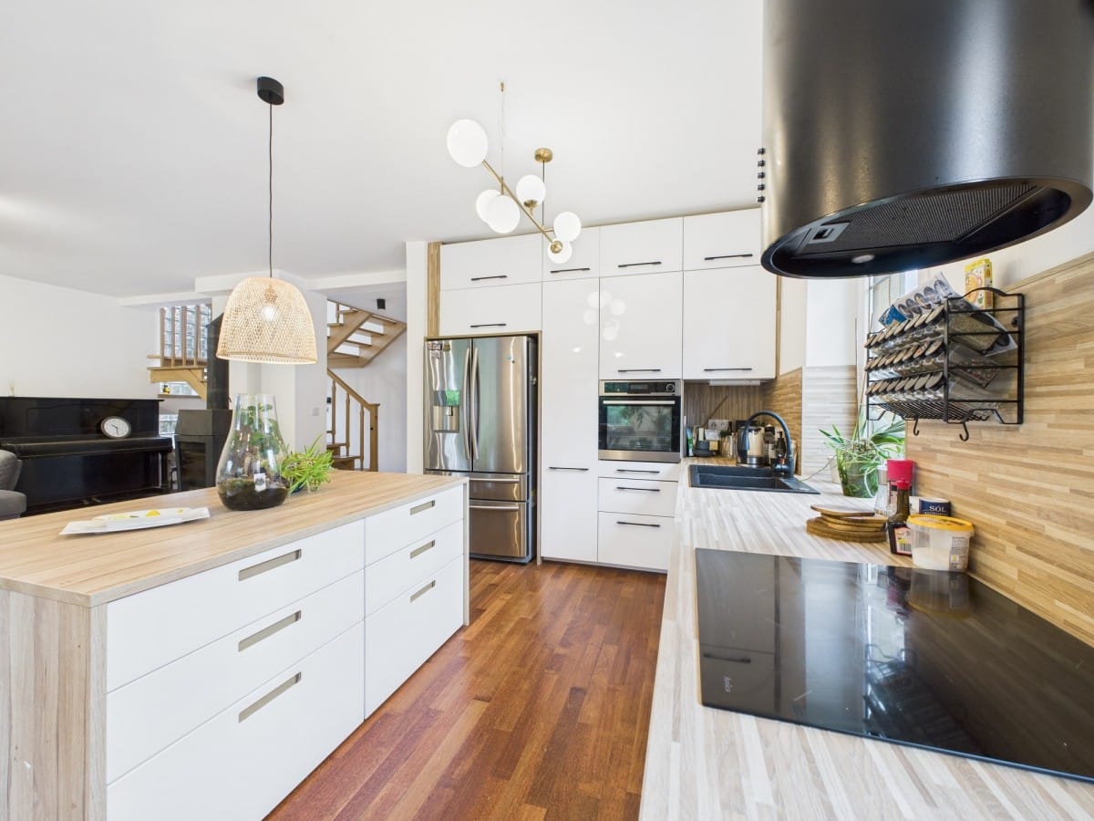 Dom 6 pokojowe na Sprzedaż