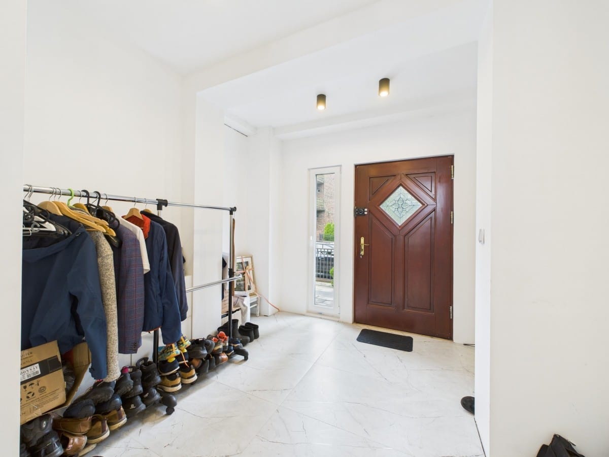 Dom 6 pokojowe na Sprzedaż