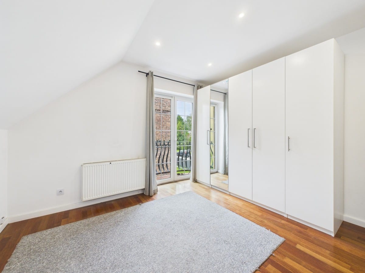 Dom 6 pokojowe na Sprzedaż