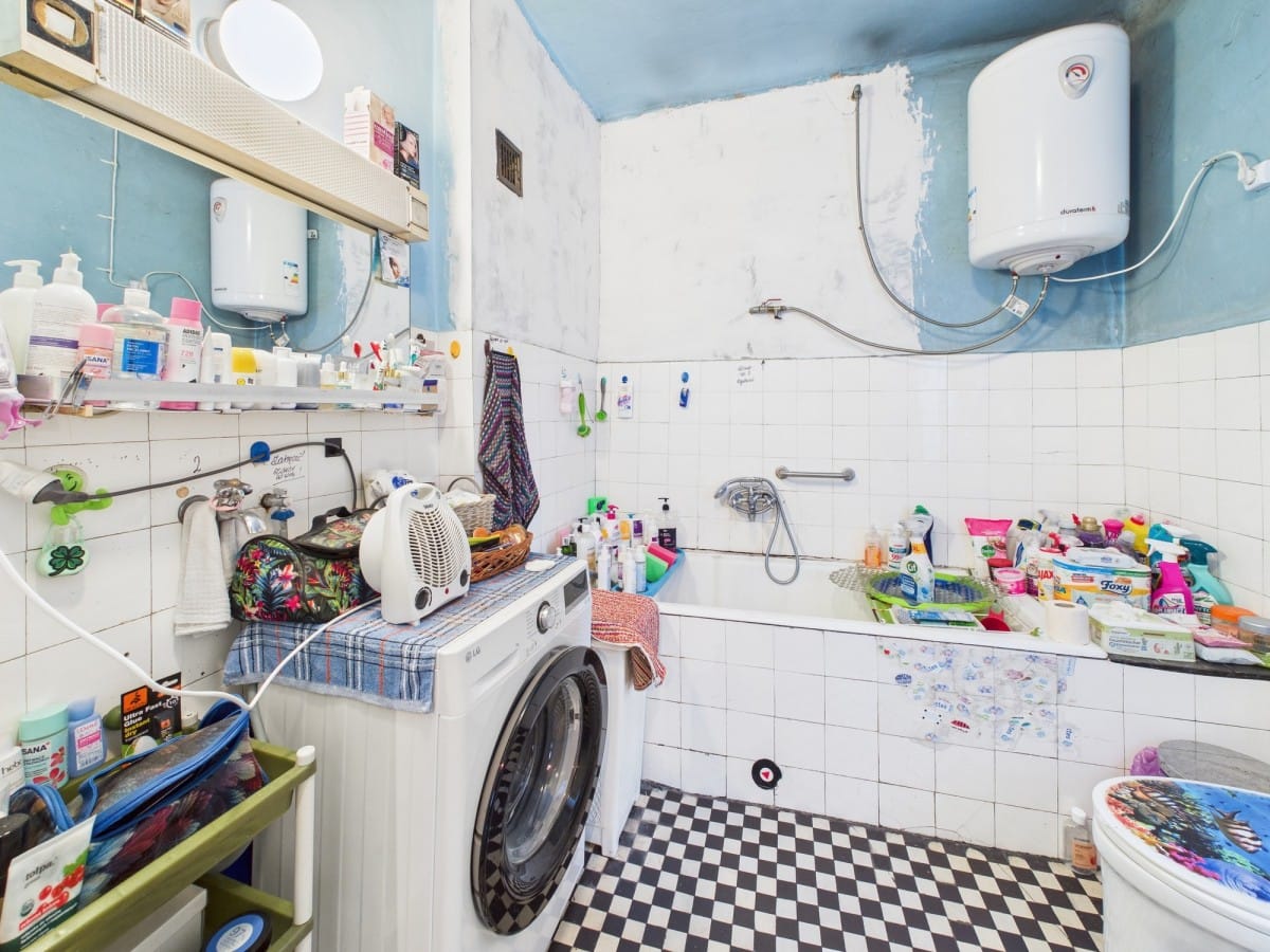 Dom 8 pokojowe na Sprzedaż