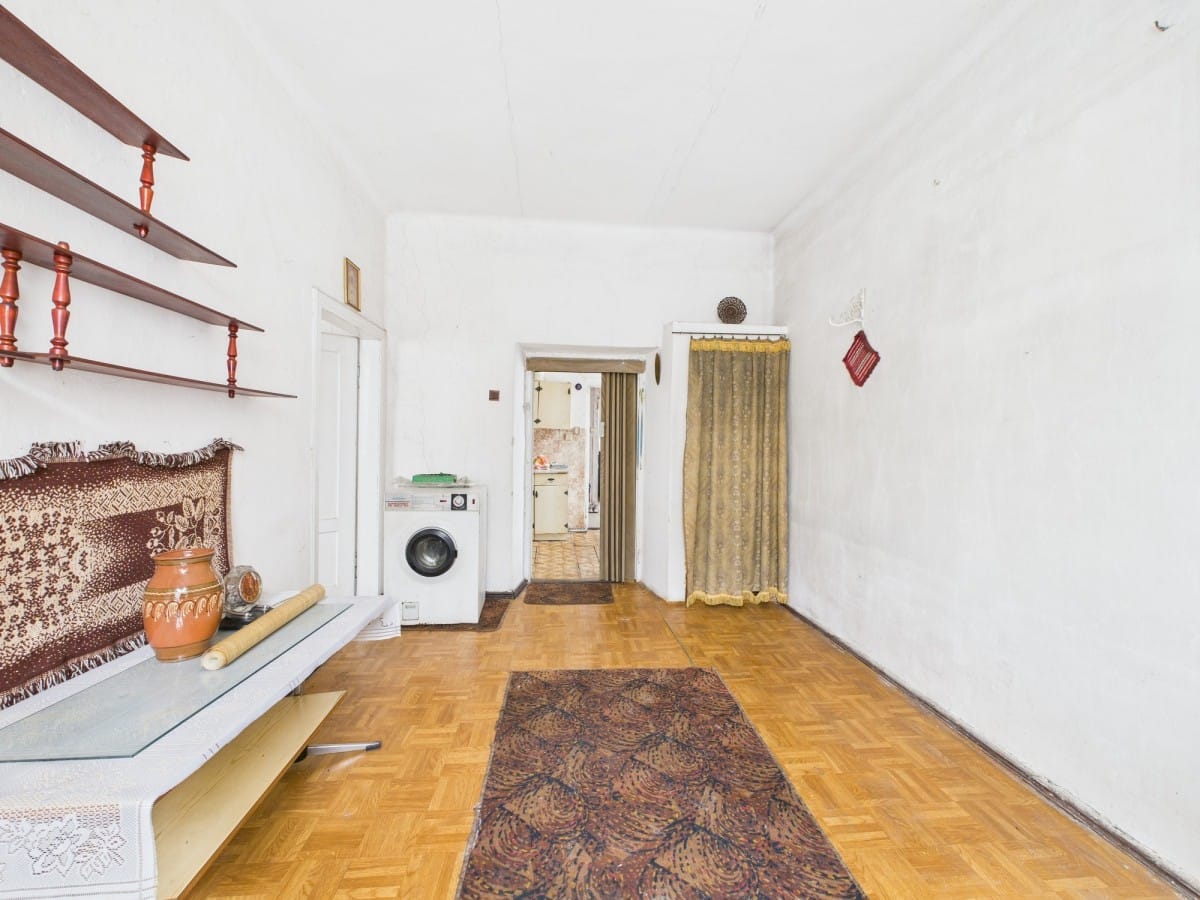 Dom 8 pokojowe na Sprzedaż