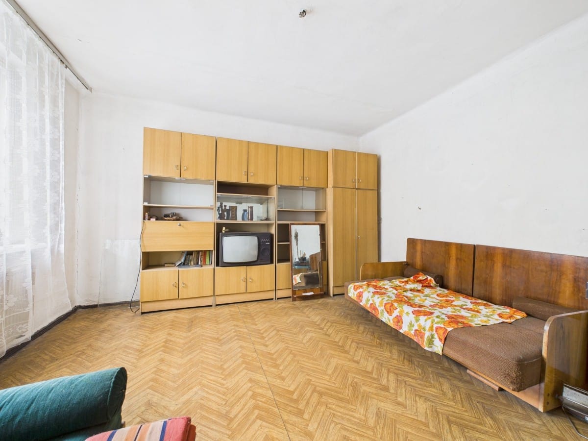 Dom 8 pokojowe na Sprzedaż