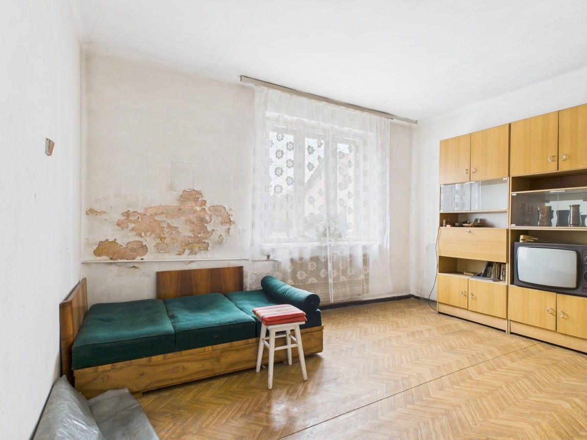 Dom 8 pokojowe na Sprzedaż