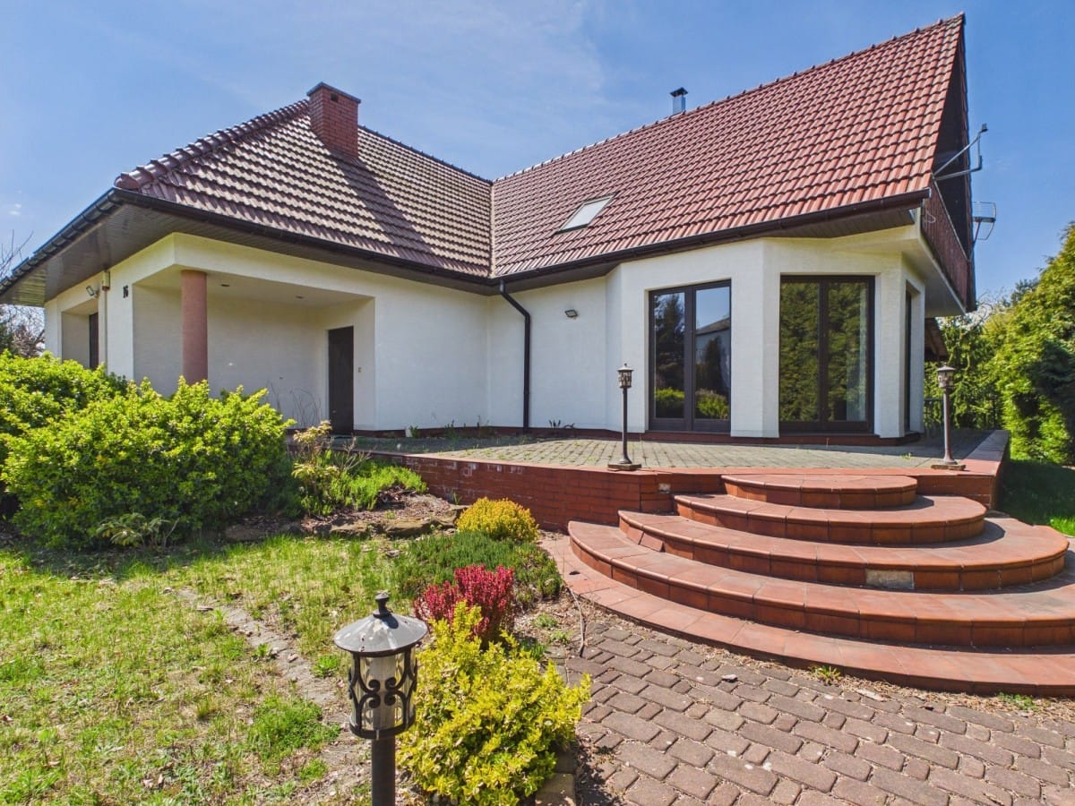 Dom 7 pokojowe na Sprzedaż