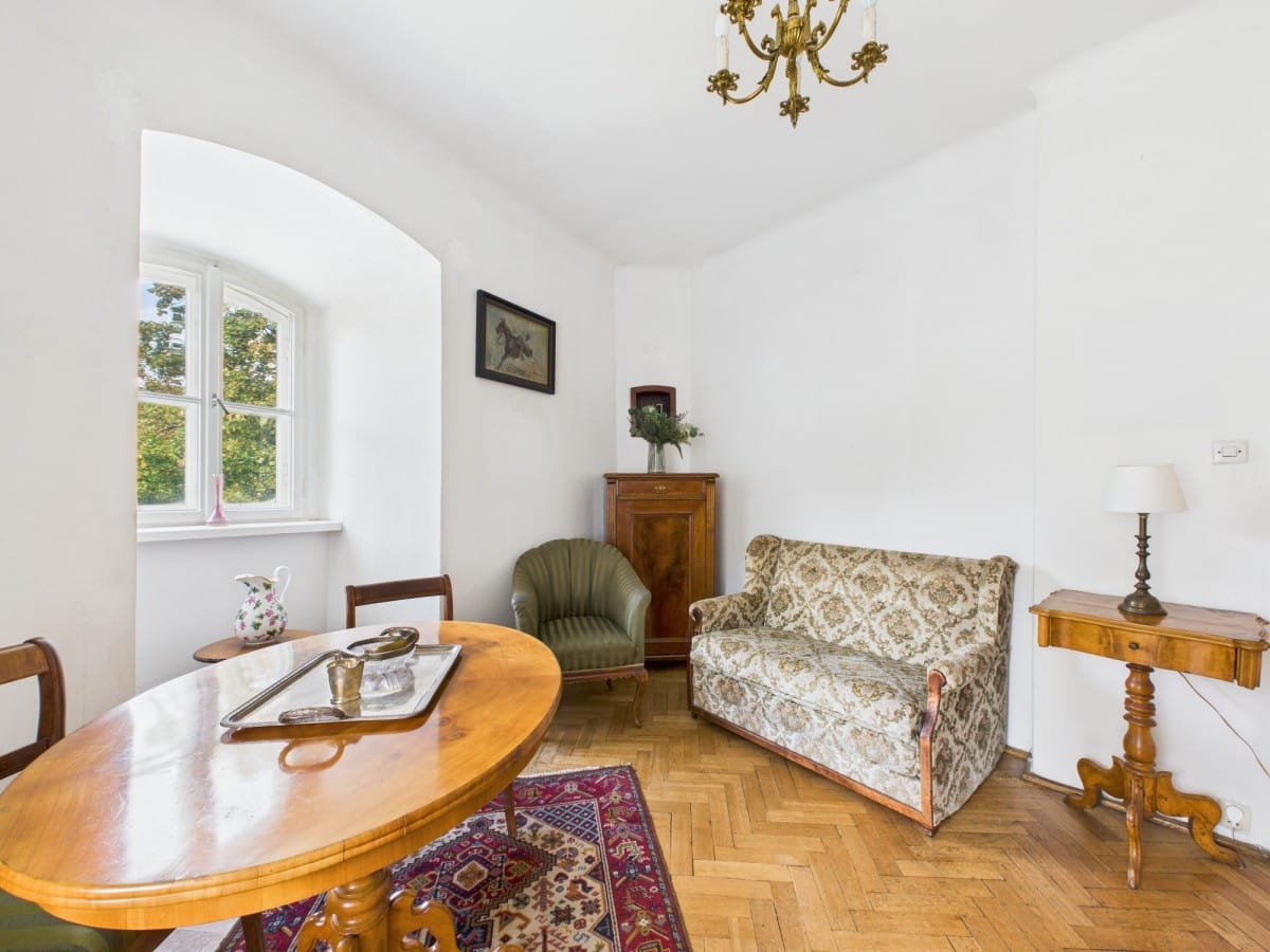 Mieszkanie 4 pokojowe na Sprzedaż