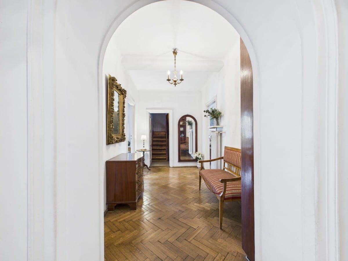 Mieszkanie 4 pokojowe na Sprzedaż