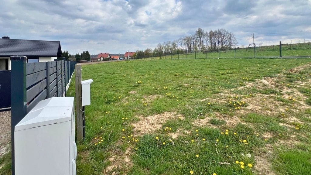 Działka  pokojowe na Sprzedaż