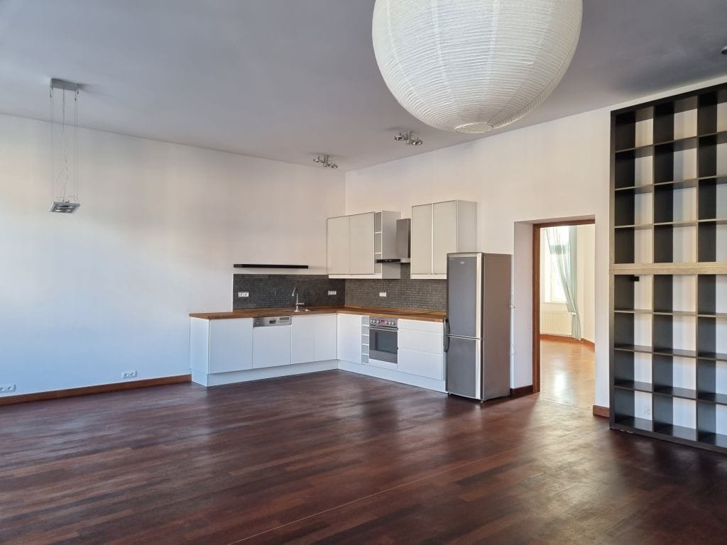 Mieszkanie 4 pokojowe na Sprzedaż