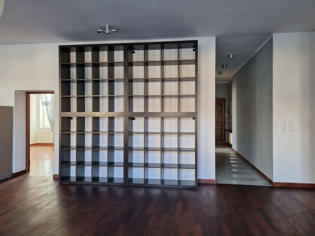 Mieszkanie 4 pokojowe na Sprzedaż