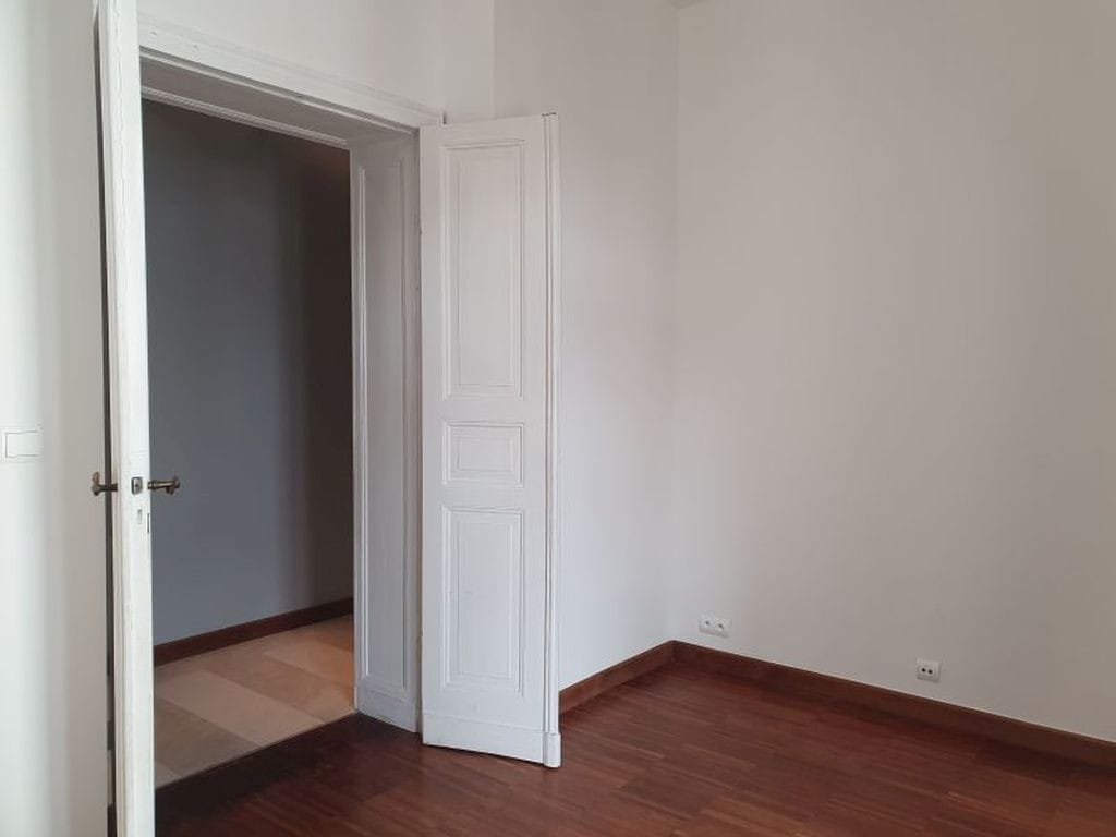 Mieszkanie 4 pokojowe na Sprzedaż