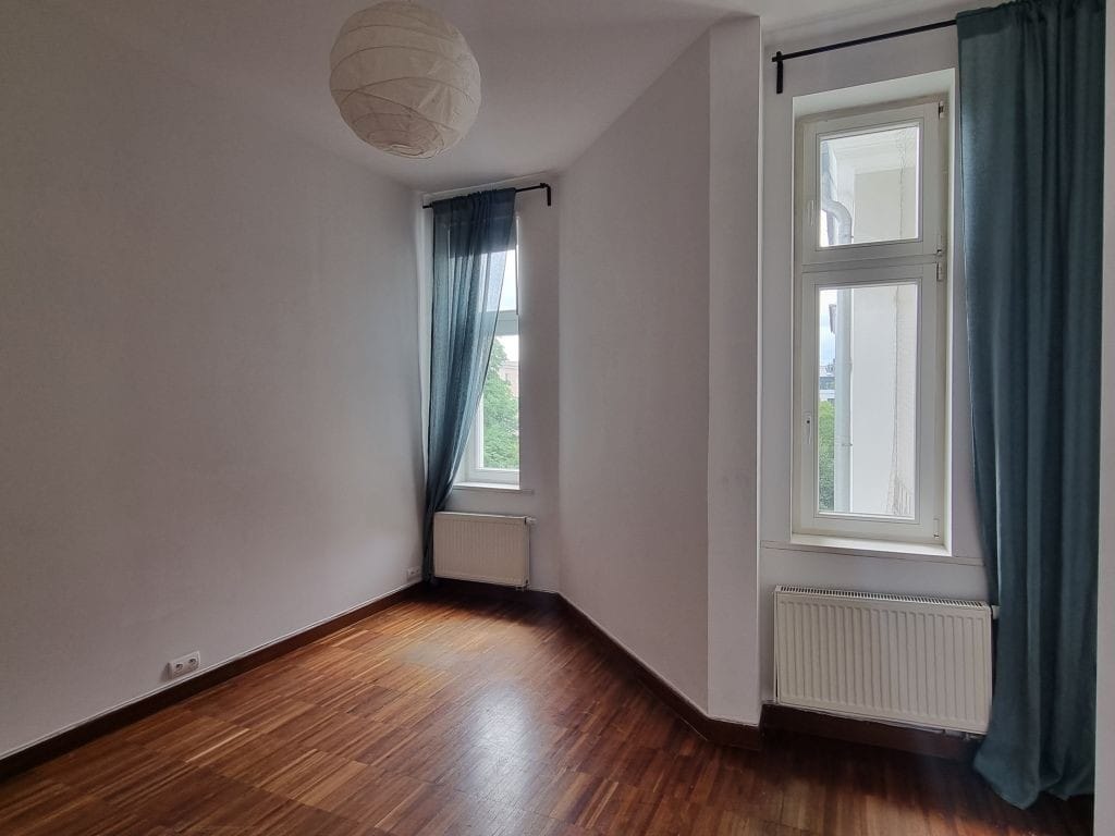 Mieszkanie 4 pokojowe na Sprzedaż