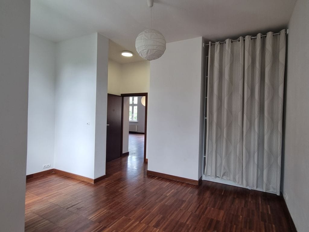 Mieszkanie 4 pokojowe na Sprzedaż