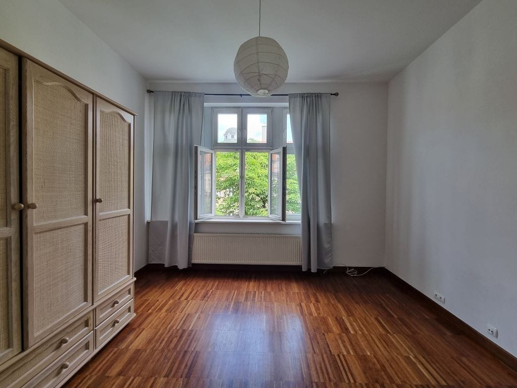 Mieszkanie 4 pokojowe na Sprzedaż