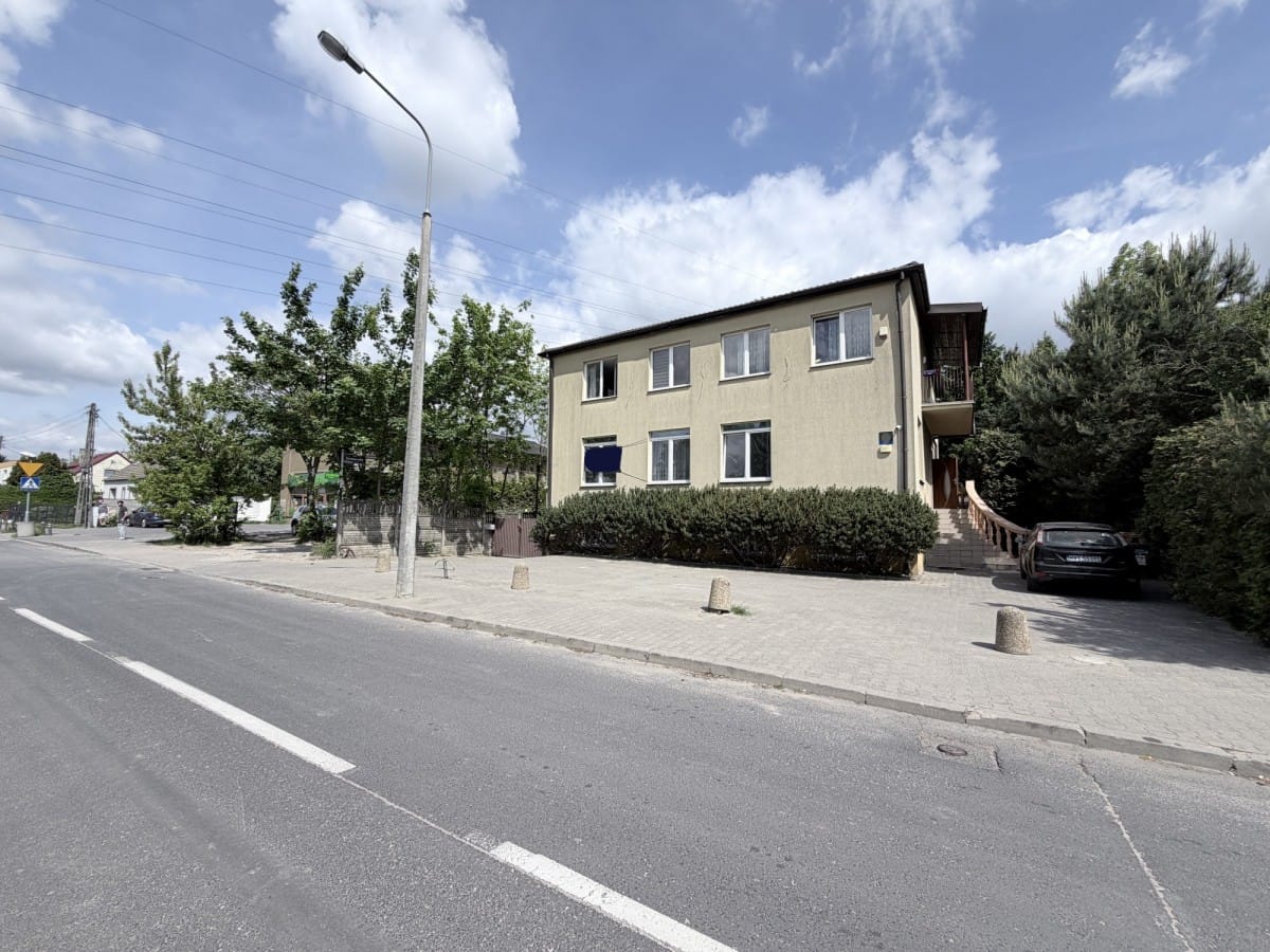 Dom 11 pokojowe na Sprzedaż