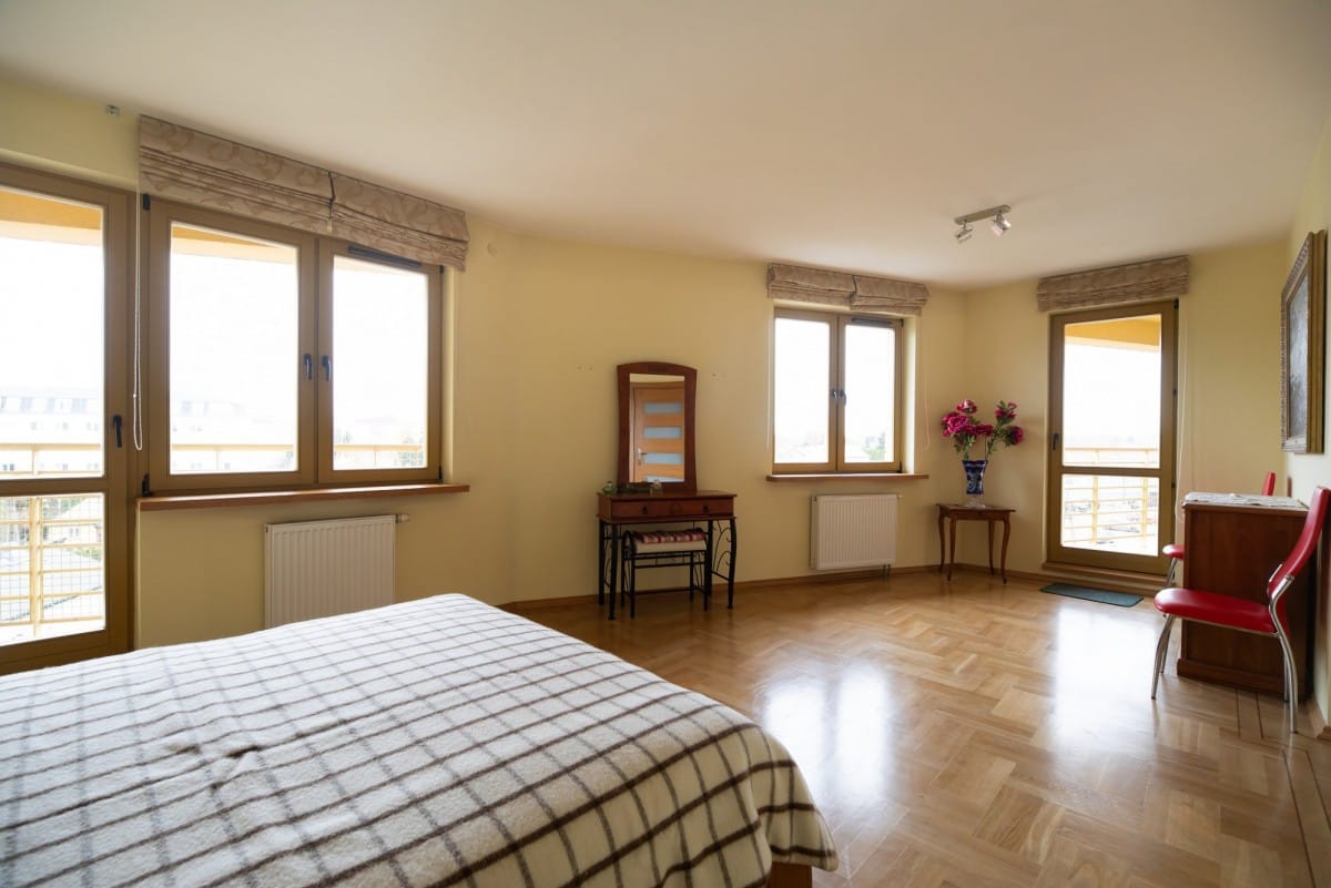 Mieszkanie 3 pokojowe na Sprzedaż