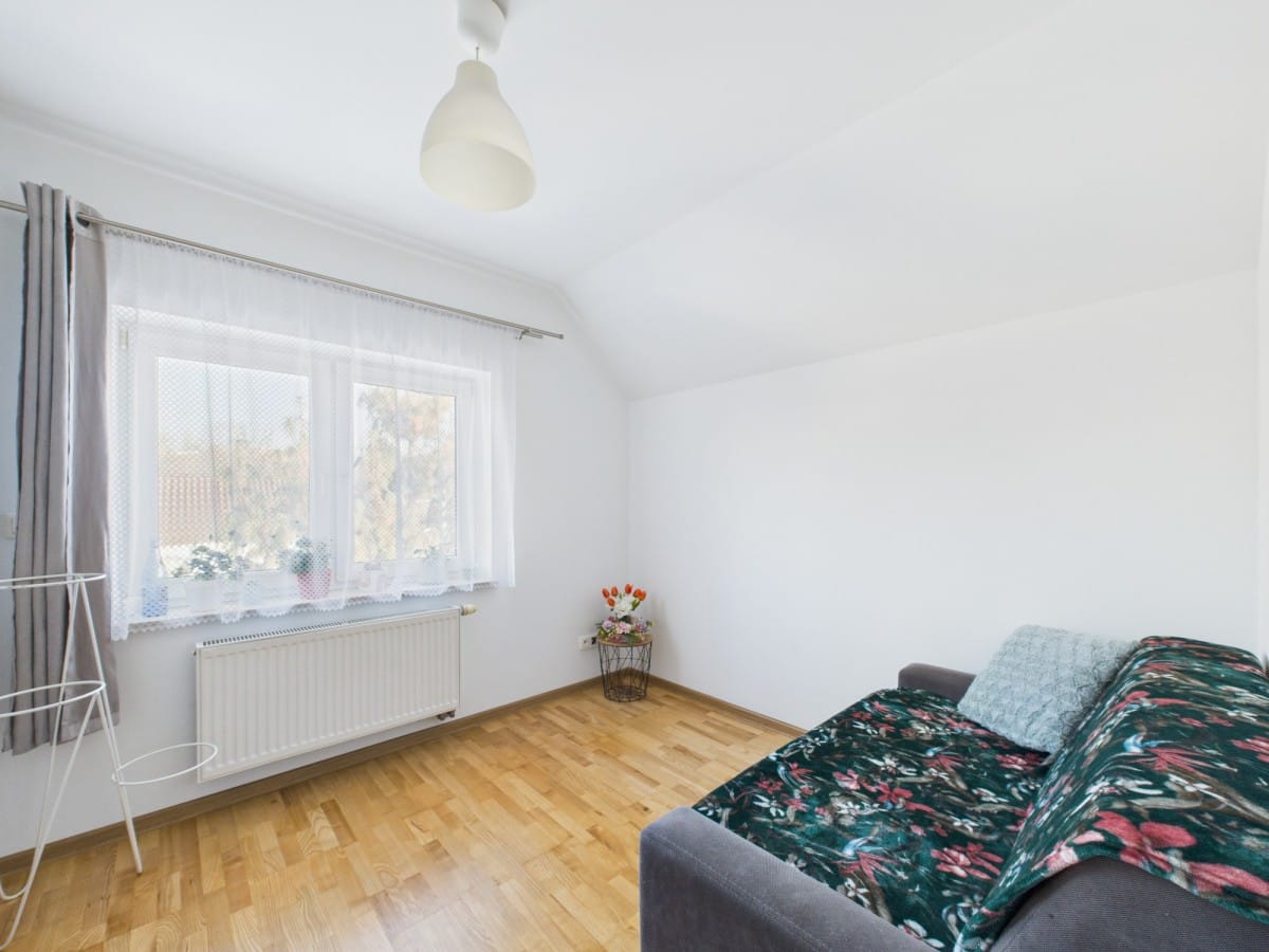 Dom 6 pokojowe na Sprzedaż