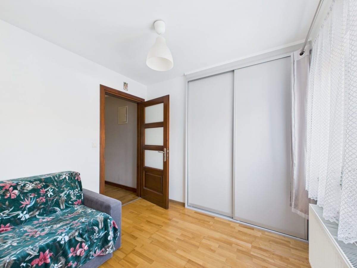 Dom 6 pokojowe na Sprzedaż