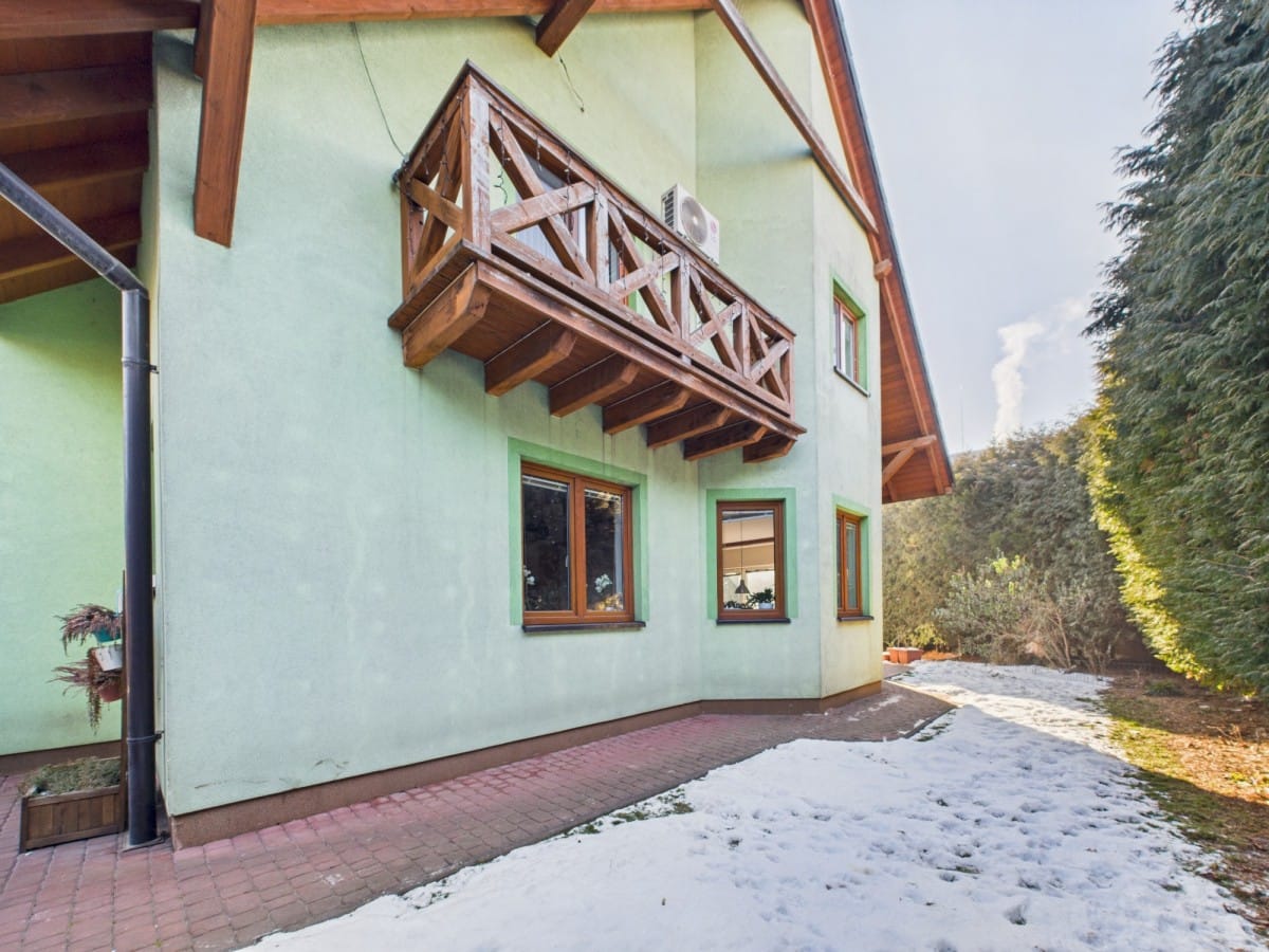 Dom 6 pokojowe na Sprzedaż