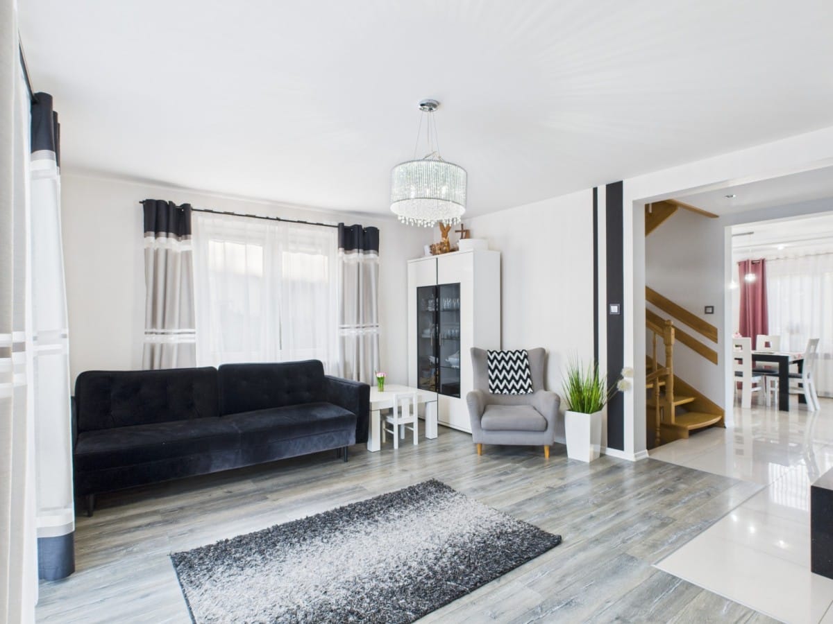 Dom 4 pokojowe na Sprzedaż