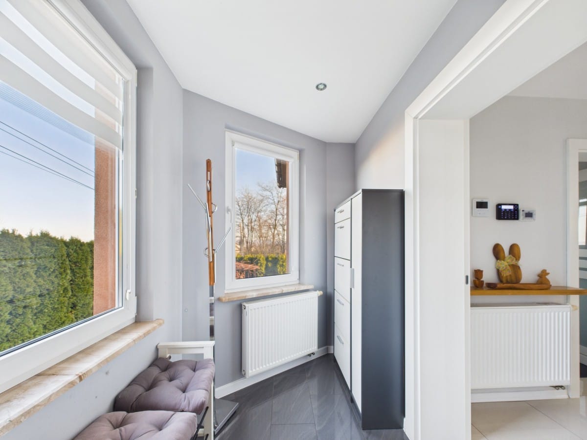 Dom 4 pokojowe na Sprzedaż