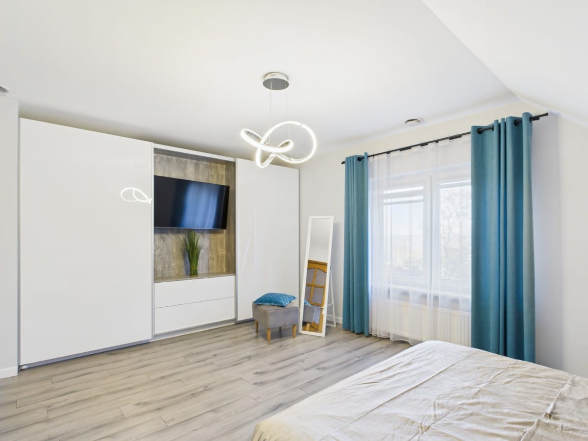 Dom 4 pokojowe na Sprzedaż