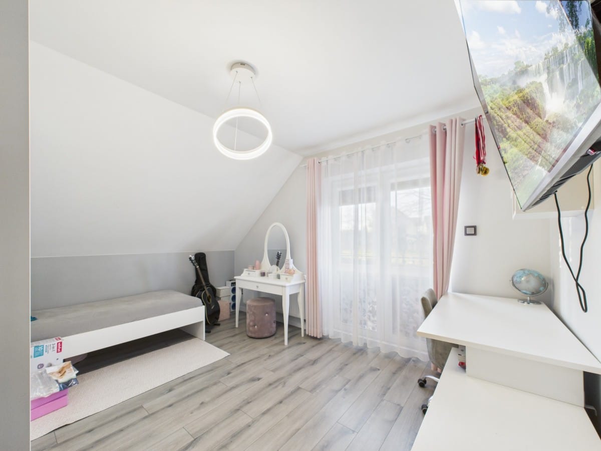 Dom 4 pokojowe na Sprzedaż