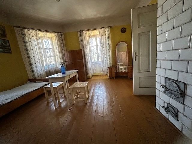 Dom 6 pokojowe na Sprzedaż