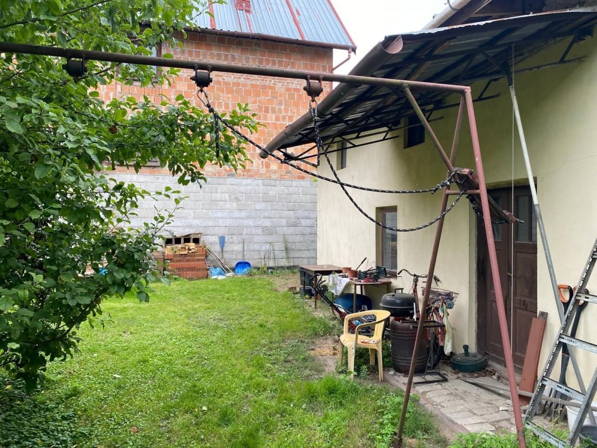 Dom 9 pokojowe na Sprzedaż