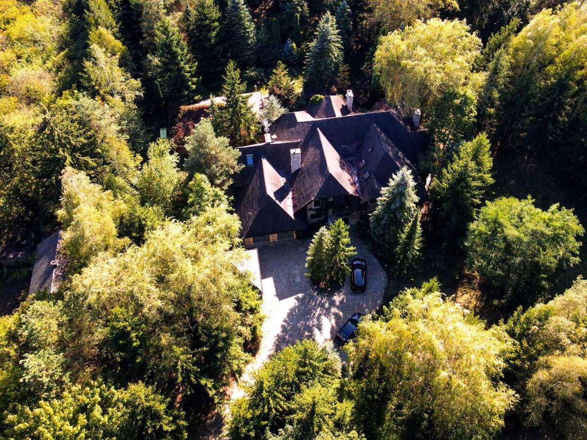 Dom 10 pokojowe na Sprzedaż