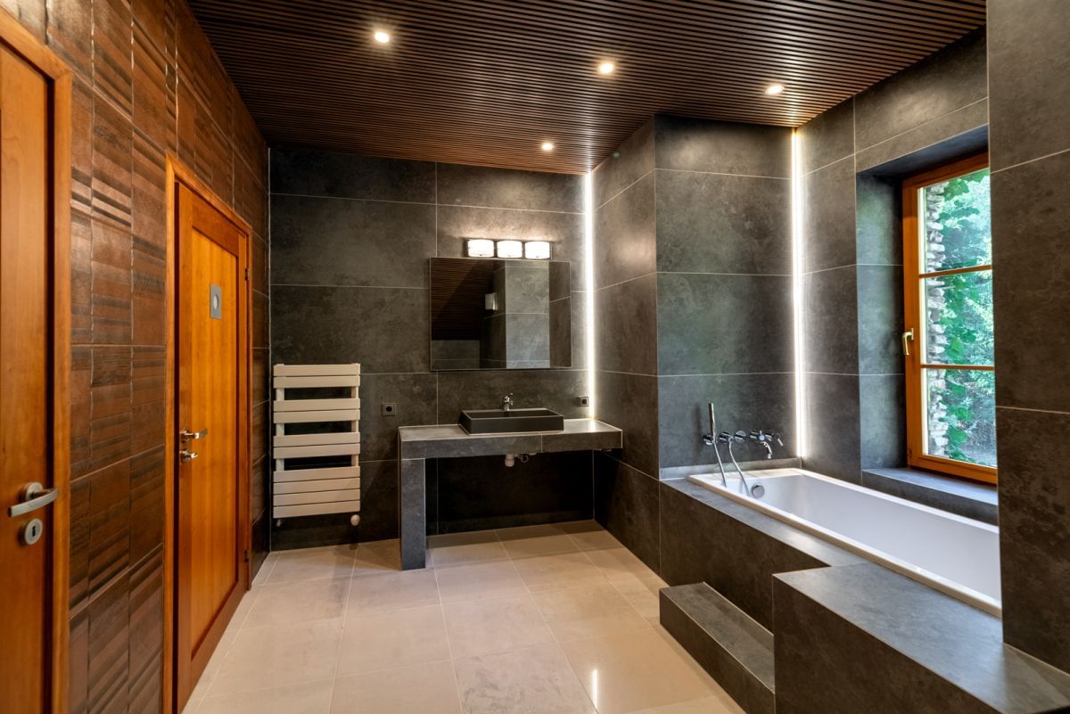 Dom 10 pokojowe na Sprzedaż