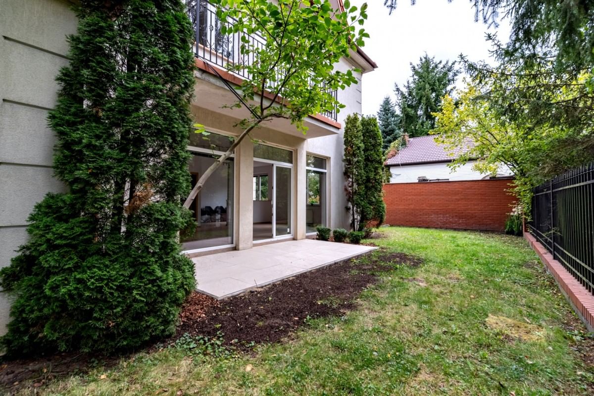 Dom  pokojowe na Sprzedaż